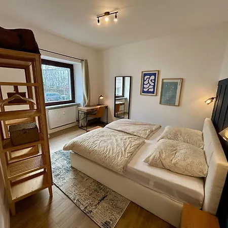 Karl Central Flats - Netflix - Parkplatz - Balkon Trier Exterior photo