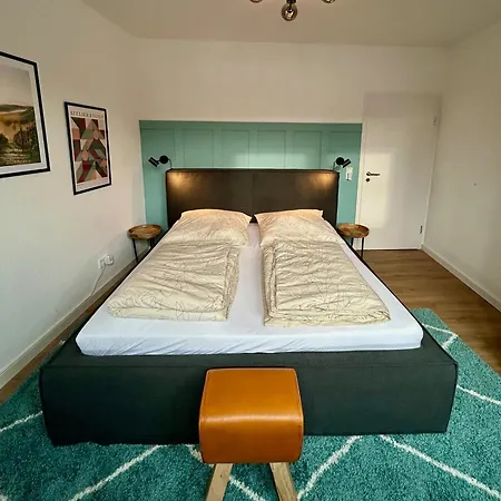 Karl Central Flats - Netflix - Parkplatz - Balkon Trier Exterior photo